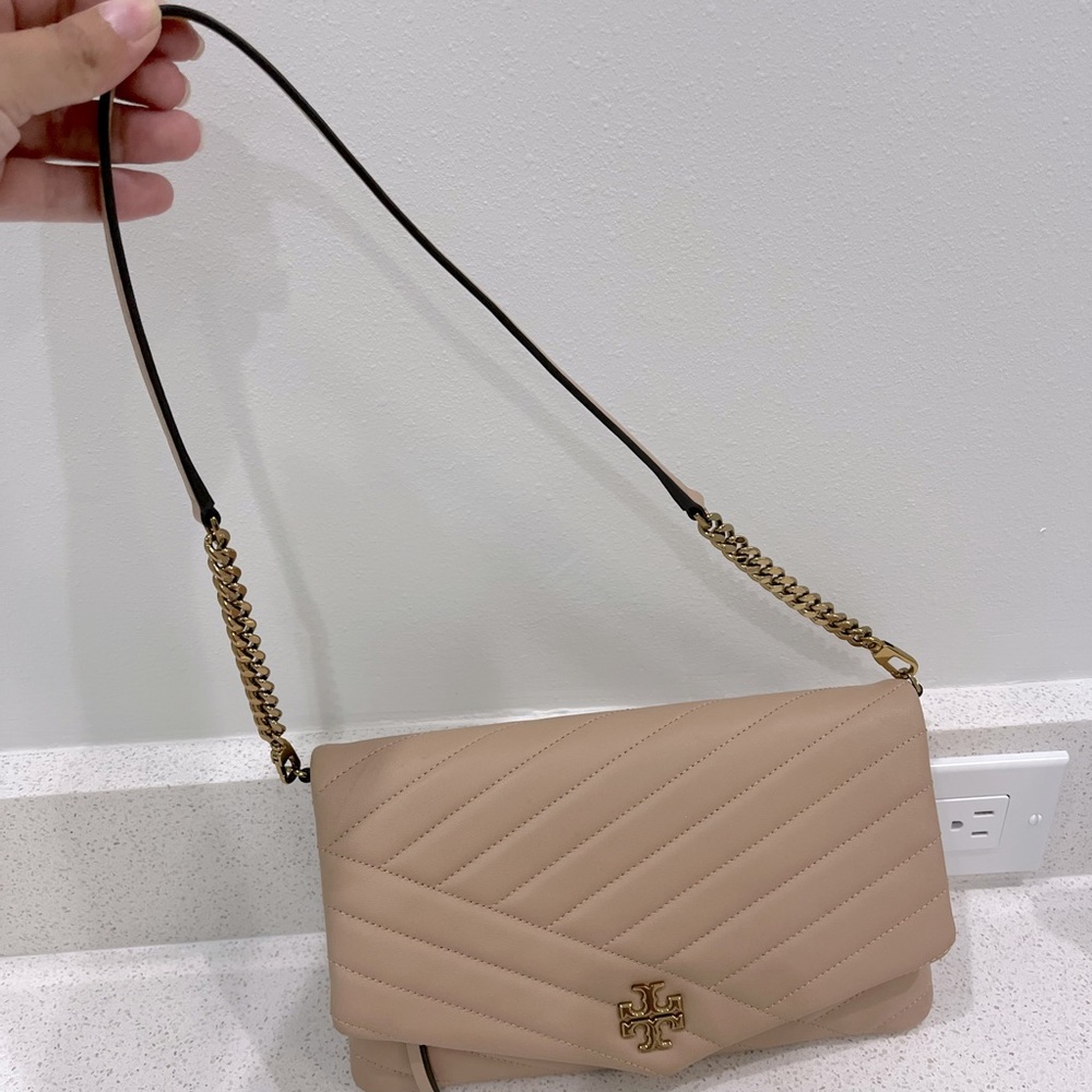 Tory Burch Kira chevron clutch